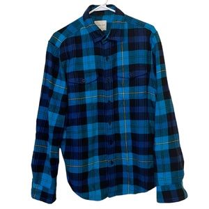 American eagle classic fit flannel